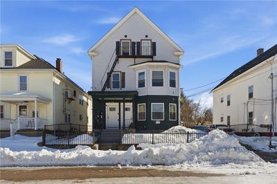 /international/us/97-greene-street-pawtucket-ri-110106119175/