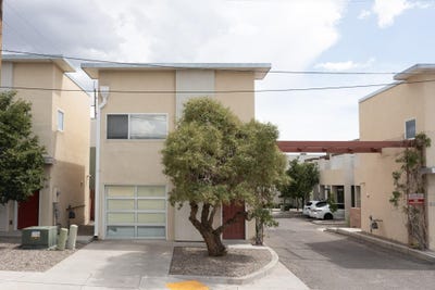 /international/us/702-broadway-boulevard-se-unit-19-albuquerque-nm-110101222740/