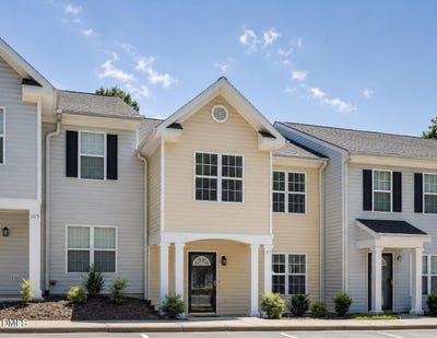 /international/us/107-harbor-haven-drive-apex-nc-110108165054/