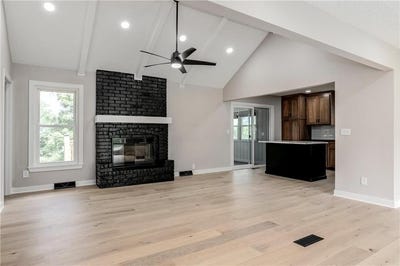 /international/us/6906-brownridge-drive-shawnee-ks-110108346685/