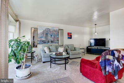 /international/us/4720-pistachio-lane-capitol-heights-md-110100895413/