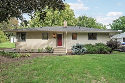 /international/us/2153-holloway-avenue-e-north-saint-paul-mn-110120061220/