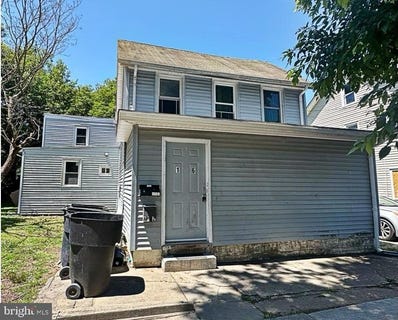 /international/us/16-s-new-street-dover-de-110108119261/