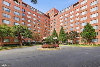 /international/us/1111-arlington-boulevard-arlington-va-110120452516/