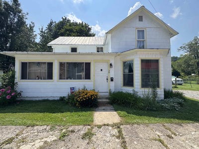 /international/us/38-kitson-street-weston-wv-110101271690/?lang=id