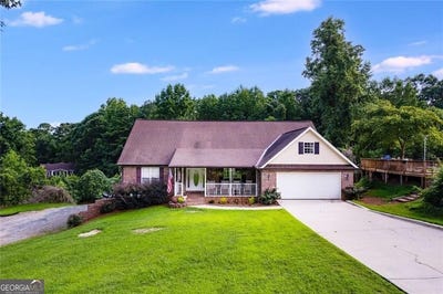 /international/us/144-bobs-drive-mableton-ga-110105863855/
