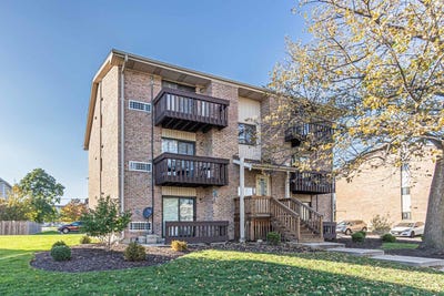 /international/us/266-12th-street-wheeling-il-110101973457/