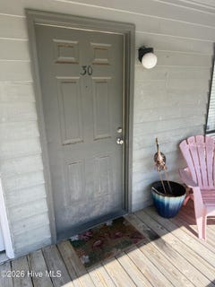 /international/us/3309-bridges-street-morehead-city-nc-110109305243/