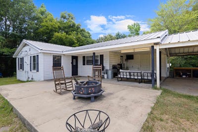/international/us/11932-wisteria-rd-ore-city-tx-110109602826/