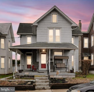 /international/us/28-s-roberts-avenue-new-holland-pa-110108885325/