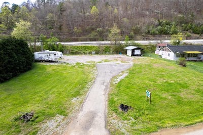 /international/us/105-heritage-street-jenkins-ky-110107194604/