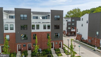 /international/us/905-riverplace-drive-conshohocken-pa-110108541211/