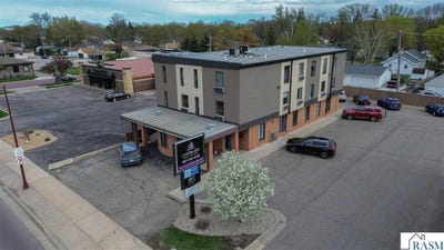 /international/us/931-madison-ave-mankato-mn-110106323225/
