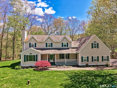 /international/us/81-amanda-lane-naugatuck-ct-110107898549/