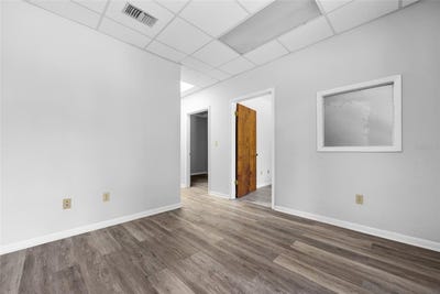 /international/us/4424-nw-13th-street-gainesville-fl-110105871333/