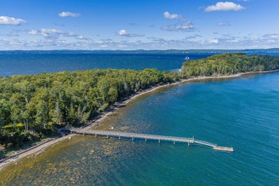 /international/us/1621-turtle-head-road-islesboro-me-110120741946/