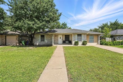 /international/us/817-thedford-road-seagoville-tx-110100534242/