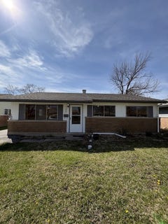 /international/us/17226-community-street-lansing-il-110107074638/