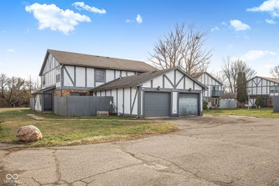 /international/us/9887-royce-drive-indianapolis-in-110104290940/