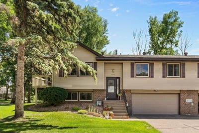 /international/us/926-sherwood-road-shoreview-mn-110109138369/