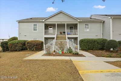 /international/us/2708-s-17th-street-wilmington-nc-110104622450/