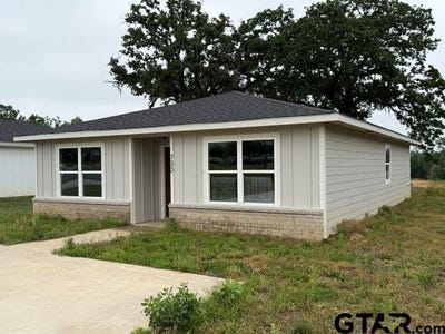 /international/us/730-n-sanders-nacogdoches-tx-110108228417/