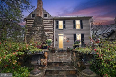 /international/us/37275-charles-town-pike-hillsboro-va-110107818928/