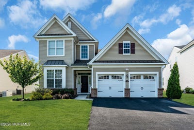/international/us/27-flagstone-court-freehold-nj-110108192614/
