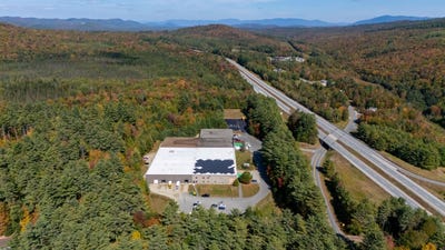 /international/us/1014-profile-road-bethlehem-nh-110102732523/