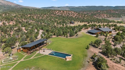 /international/us/1315-highway-131-mccoy-co-110104272770/