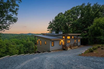 /international/us/216-old-orchard-road-ellijay-ga-110108552667/