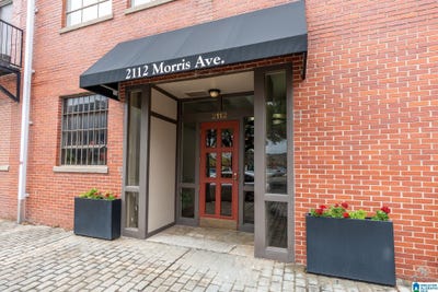 /international/us/2112-morris-avenue-birmingham-al-110097895520/