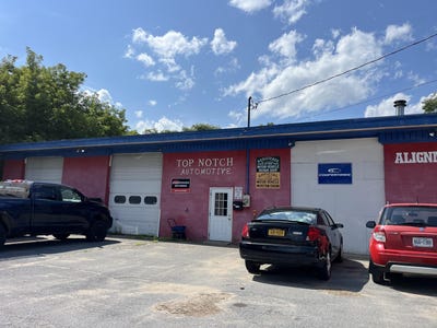 /international/us/190-pleasant-street-keeseville-ny-110093408372/