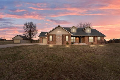 /international/us/4547-s-136th-road-bolivar-mo-110106212193/