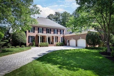 /international/us/1657-founders-hill-n-williamsburg-va-110108302412/