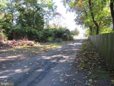 /international/us/0-silver-lane-ashland-pa-110095071316/