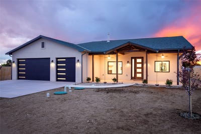/international/us/609-2nd-street-ne-rio-rancho-nm-110107385240/