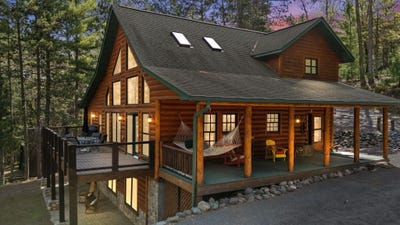 /international/us/31119-s-webb-lake-drive-danbury-wi-110108580607/