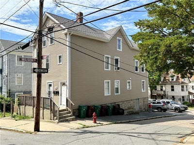 /international/us/510-bernon-street-woonsocket-ri-110108771490/