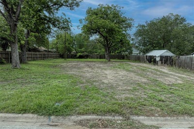 /international/us/809-east-fannin-st-luling-tx-110109004432/