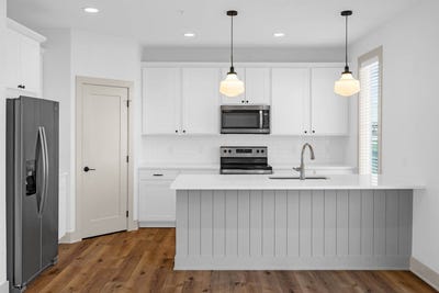 /international/us/709-spruce-street-nw-bondurant-ia-110099375517/