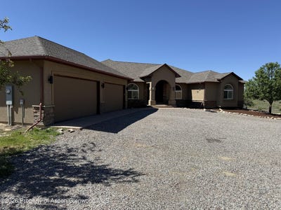 /international/us/1148-county-road-237-silt-co-110108192823/