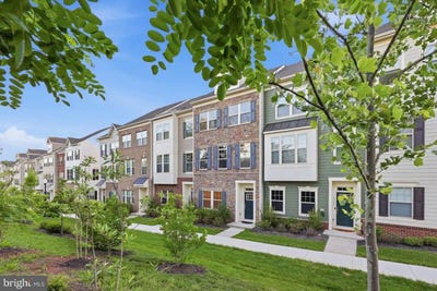 /international/us/9309-barnes-loop-manassas-va-110108573477/
