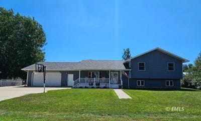 /international/us/3706-batchelor-st-miles-city-mt-110100917513/
