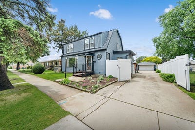 /international/us/7826-natchez-avenue-burbank-il-110108198255/
