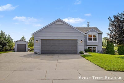 /international/us/6230-belmont-farms-ne-belmont-mi-110119693244/