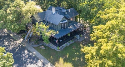 /international/us/4-s-1st-st-s-denton-md-110108745989/