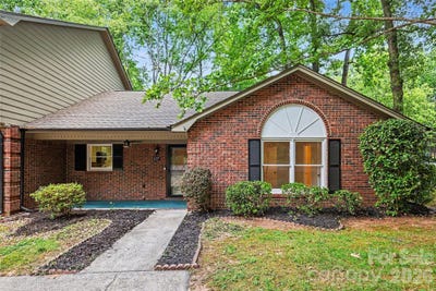 /international/us/137-phil-court-fort-mill-sc-110108227028/