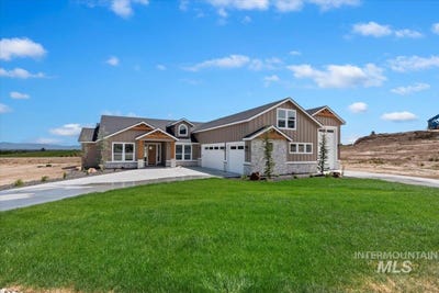 /international/us/8043-s-golden-hills-nampa-id-110099129943/