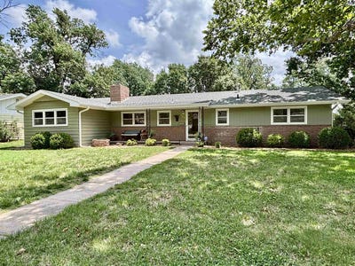 /international/us/700-n-hartup-st-mcpherson-ks-110108580926/